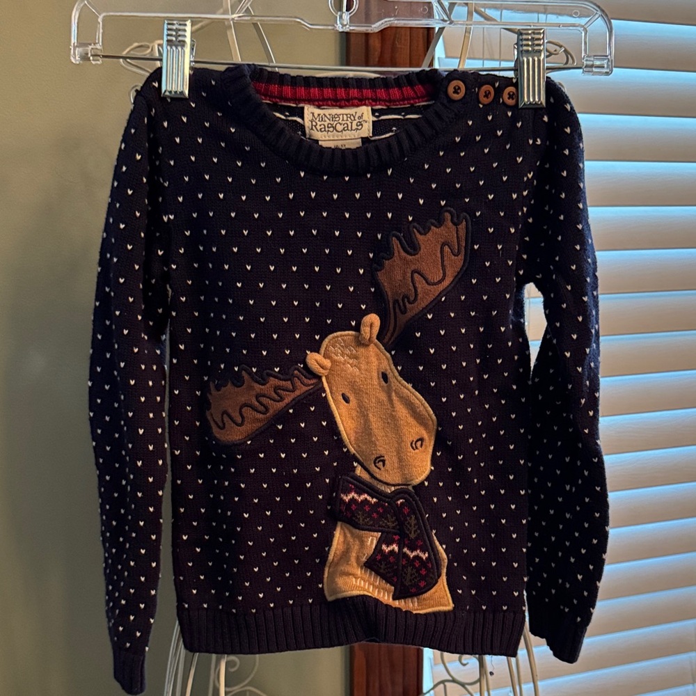 Ministry of Rascals holiday sweater with Moose Design. Size 5T.